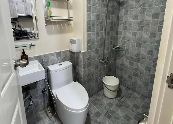 Golf View With Balcony, Wi Fi & Pool Near It Park Aparthotel Cebu